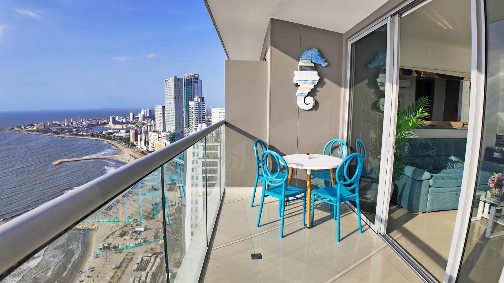 Apartment Beautiful . Incredible Ocean Views, Morros
