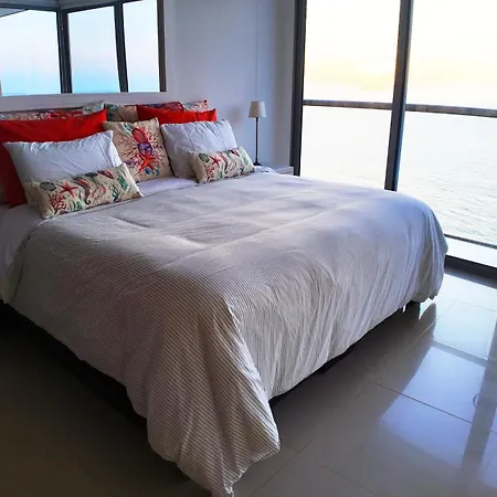 Beautiful . Incredible Ocean Views, Morros Apartment *
