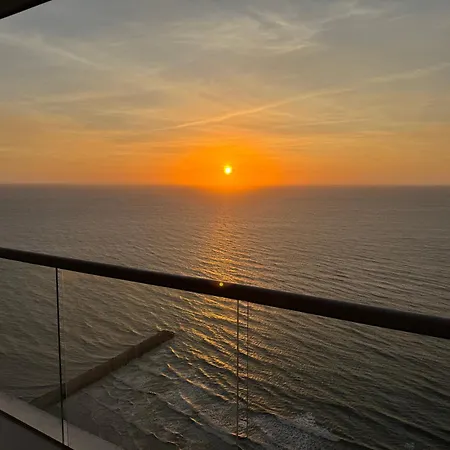 Apartment Beautiful . Incredible Ocean Views, Morros