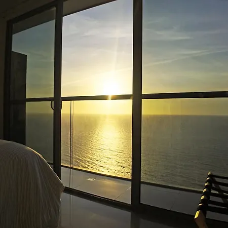 Beautiful . Incredible Ocean Views, Morros Apartment *