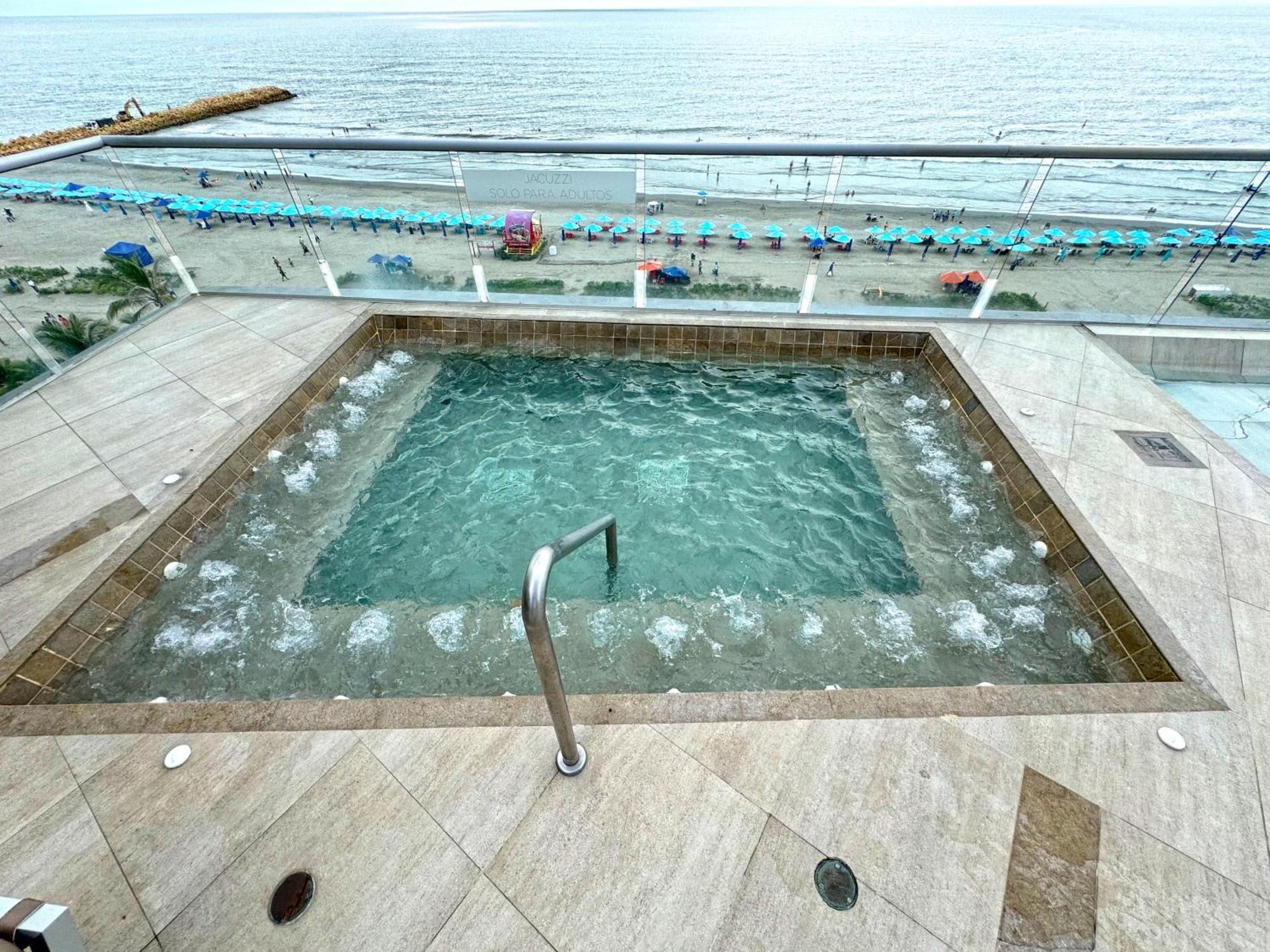 Beautiful . Incredible Ocean Views, Morros *